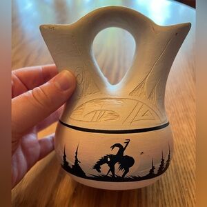 Tom Navajo Native American Pottery